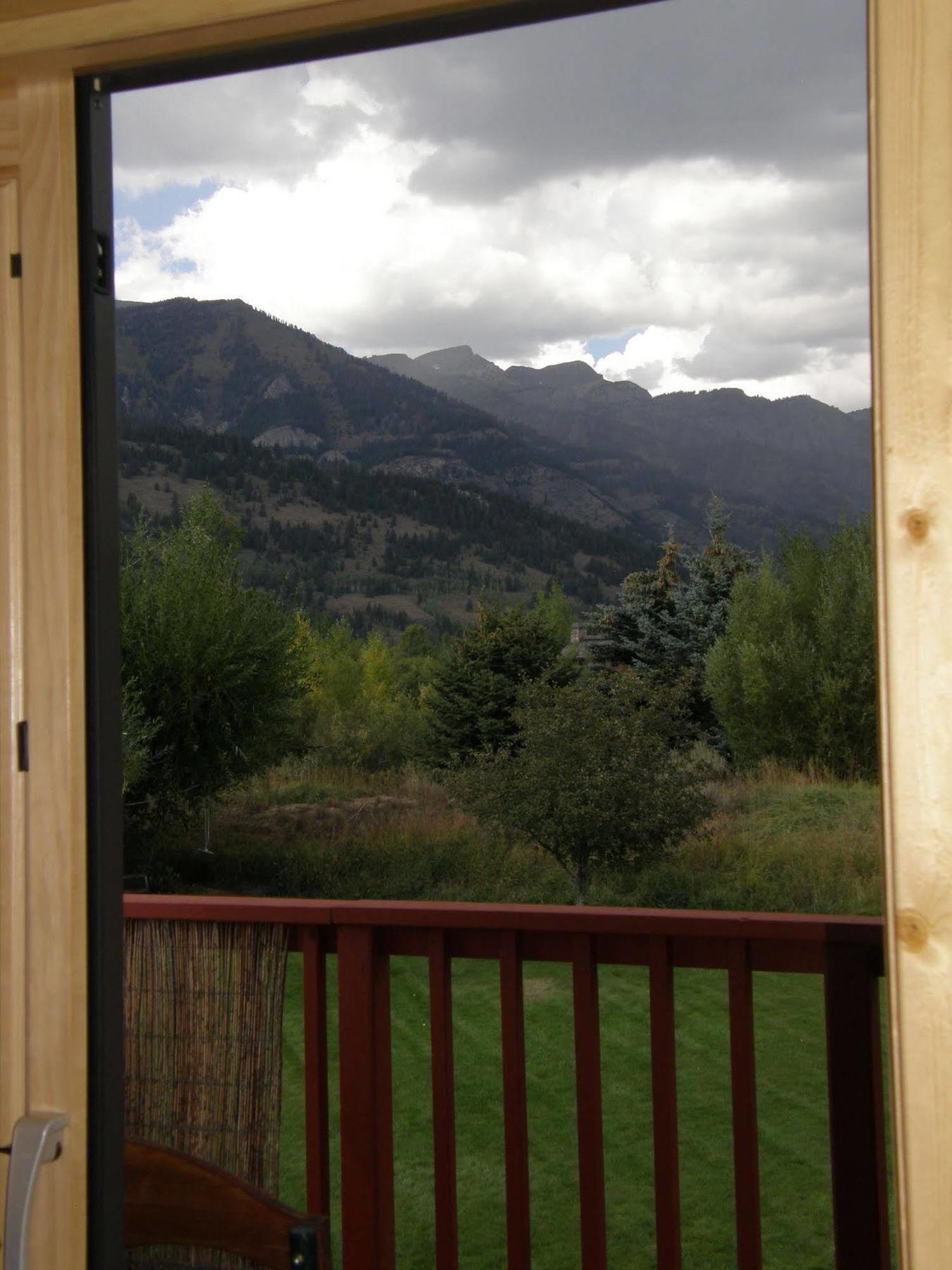 Teton View Bed And Breakfast Уилсон Экстерьер фото